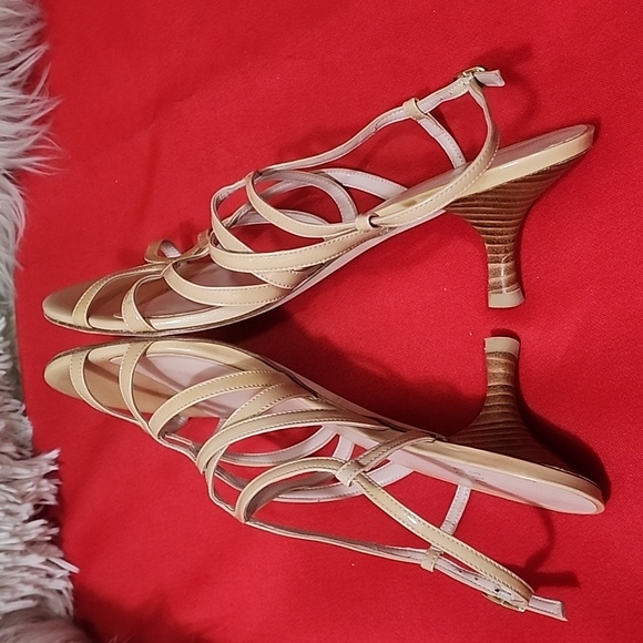 STUART WEITZMAN STUART - Picture 12 of 12